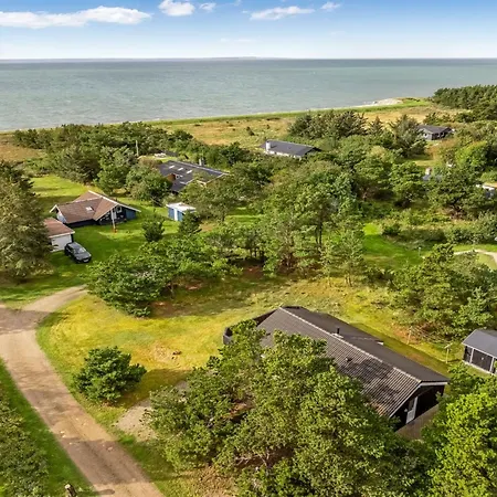 Skrollan - 200m To The Fjord By Interhome *